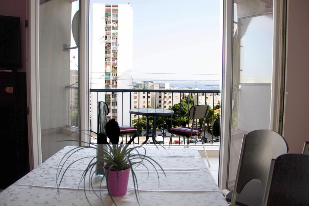 Apartments Tomisa Split Cameră foto